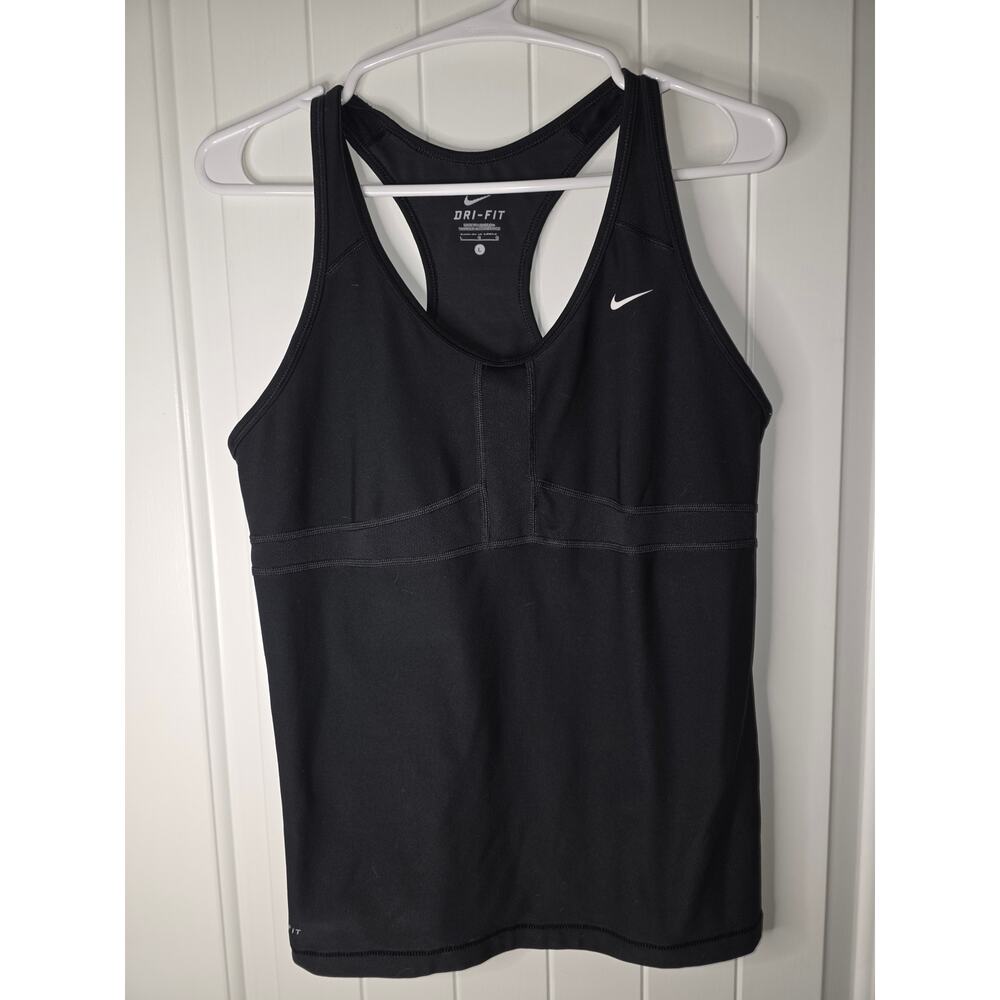 Nike Dri-FIT women's racerback tank top with a built-in sports bra Large ❤️